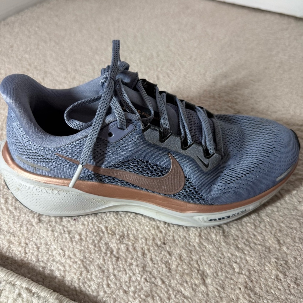 Nike Air Zoom Pegasus 41 Women’s running shoe Size 7.5 EUC - Picture 4 of 7